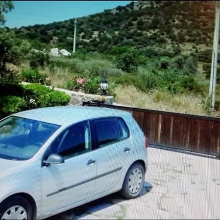 2 Bedroom Amazing Garden And Pool In